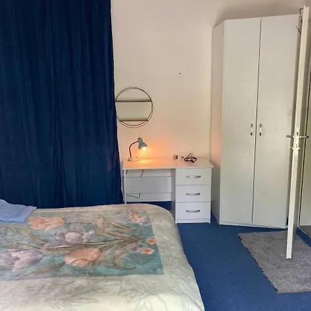 Honey By Kostoski Bed and Breakfast 2*